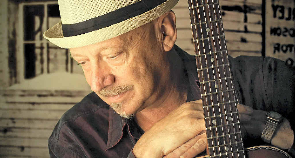 STORYTELLER: Russell Morris will perform on August 21 at Yeppoon’s Mercure Resort. STORYTELLER: Russell Morris will perform on August 21 at Yeppoon’s Mercure Resort.